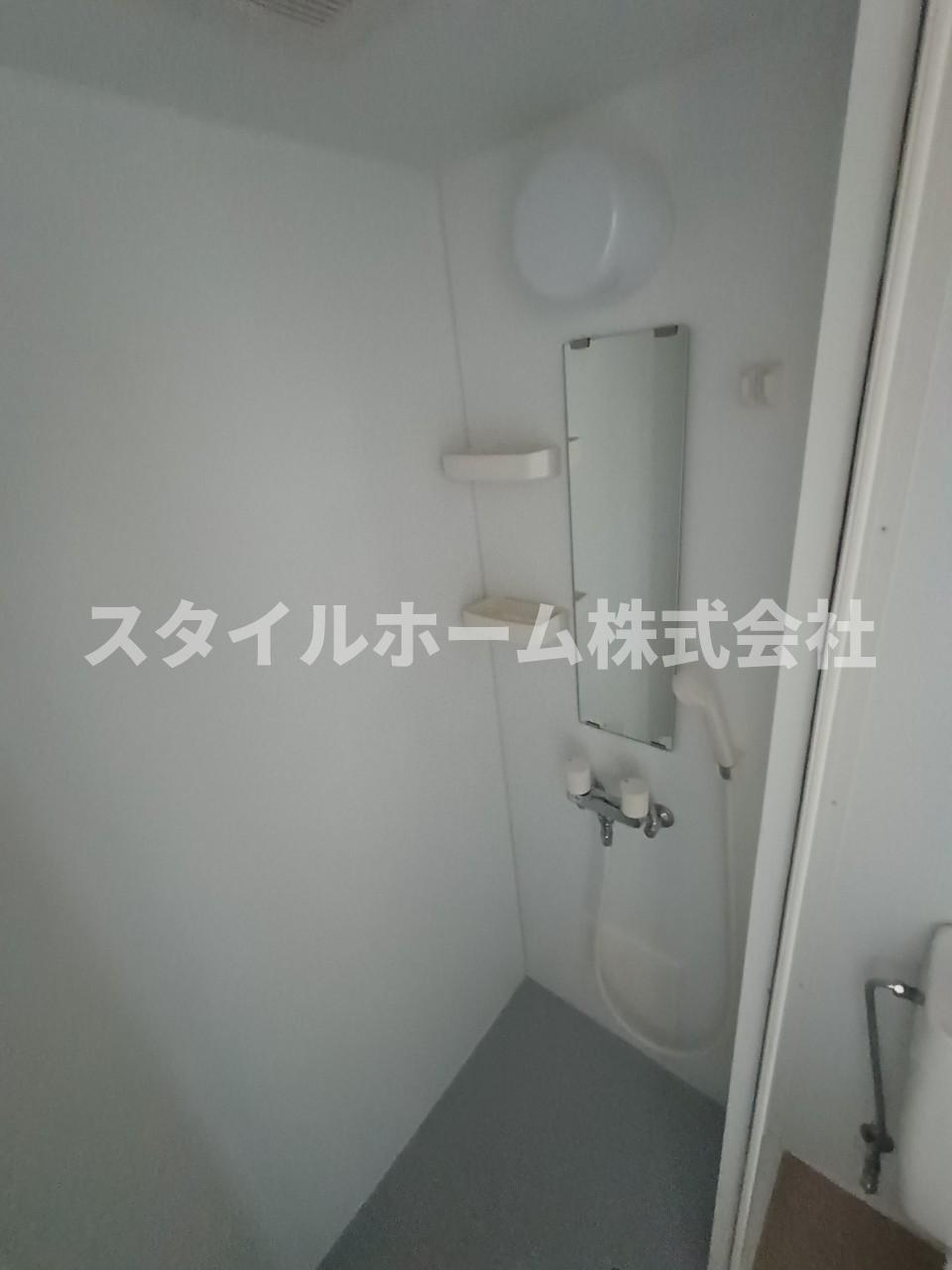 バス・シャワールーム　同建物内別部屋の写真です。