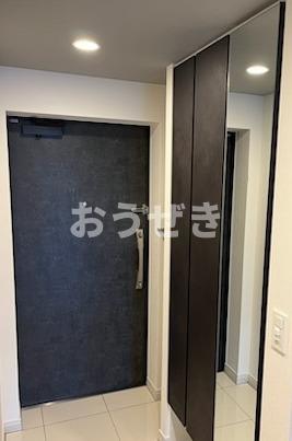 玄関　※同仕様参考写真