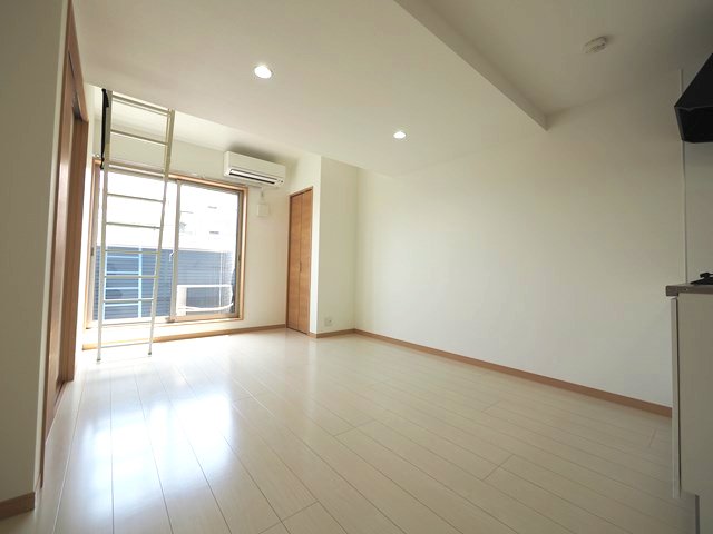 居室・リビング　南向き、使いやすい洋室タイプのお部屋