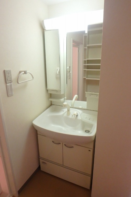 洗面設備　同間取　別号室