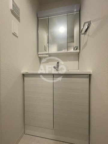 洗面設備　スプランディッド玉造　独立洗面台