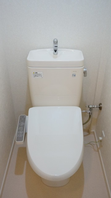 トイレ　バストイレ別なので毎日快適にお過ごしいただけます♪