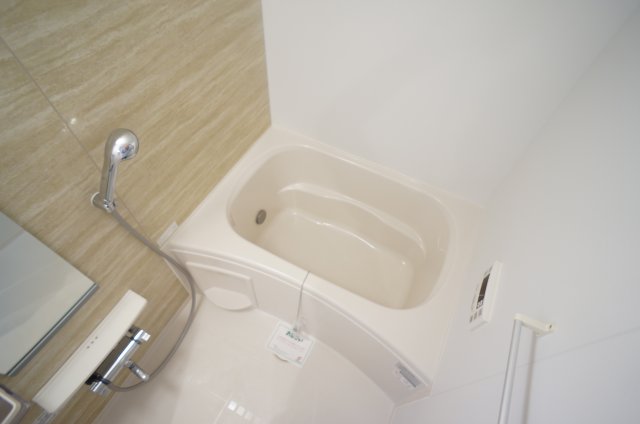 バス・シャワールーム　参考、同建物・反転間取りの号室