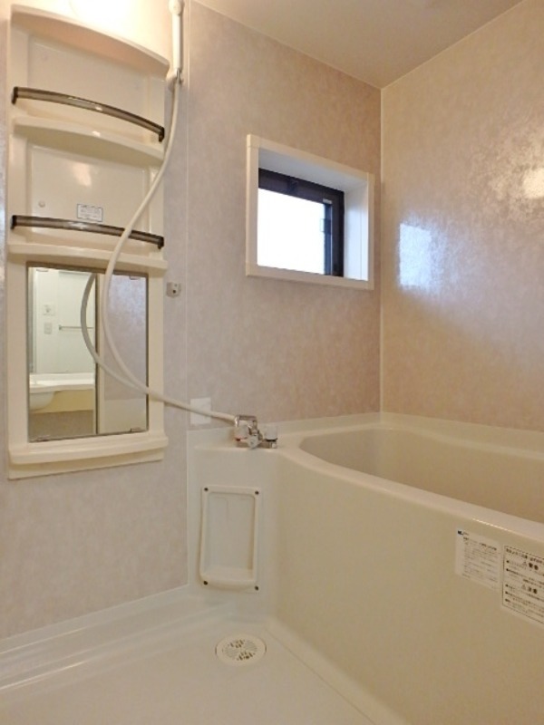 バス・シャワールーム　図面と現状に相違がある場合には現状を優先