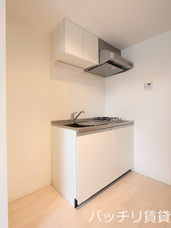 キッチン　同室タイプ掲載のため、現況を優先します。