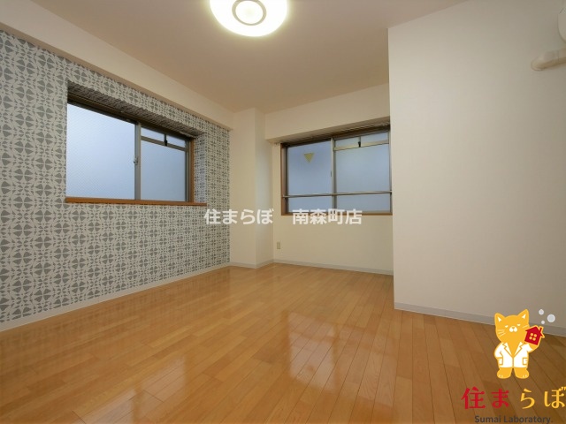 居室・リビング　「“合う暮らし”を、LINEで一緒に描こう。」