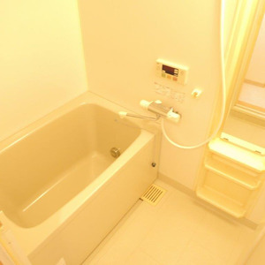 バス・シャワールーム　お風呂です