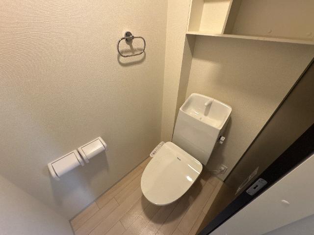 トイレ　トイレ