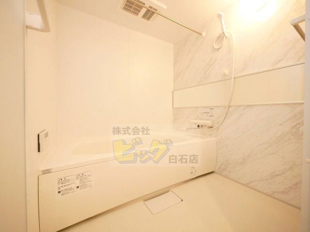 バス・シャワールーム　広々とした浴室で快適お風呂なお風呂です♪