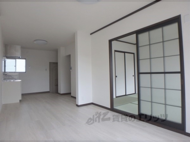 居室・リビング　リビング