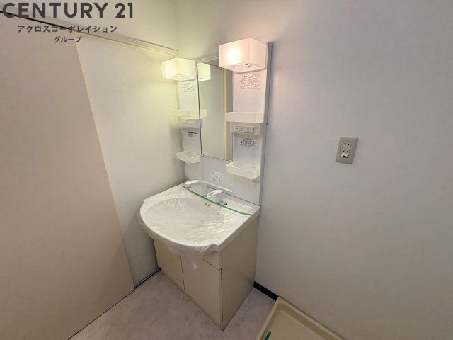 洗面設備　室内に洗濯機置場があります