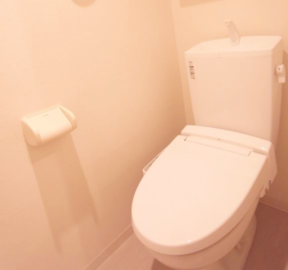 トイレ　★温水洗浄便座★