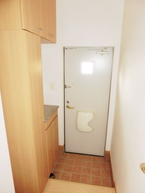 玄関　シューズボックス付き玄関