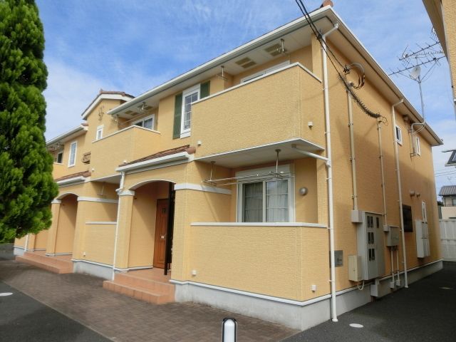 建物外観　2年後の更新料が無い物件です。