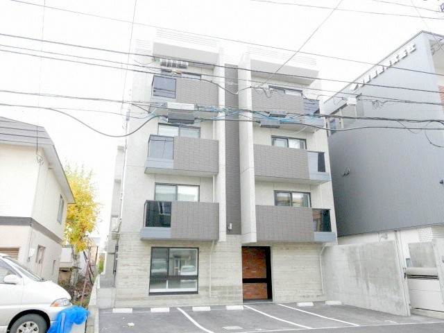 建物外観　★☆閑静な住宅地に建つマンションです♪☆★