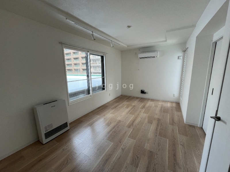 居室・リビング　同号室タイプ写真