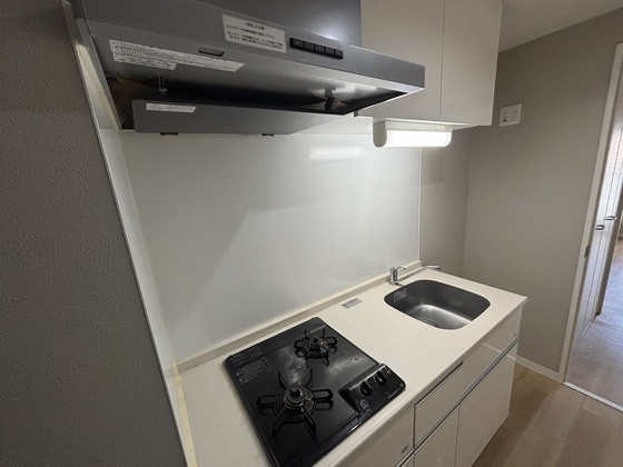 キッチン　※別号室の写真です。
