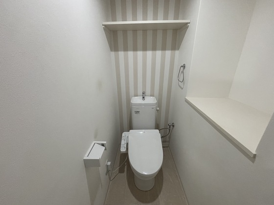 トイレ　※別号室の写真です。