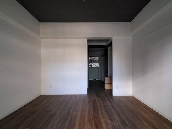 居室・リビング　※別号室の写真です。