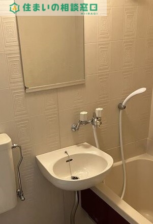 洗面設備　同型