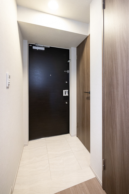 玄関　※写真は同タイプ住戸です。