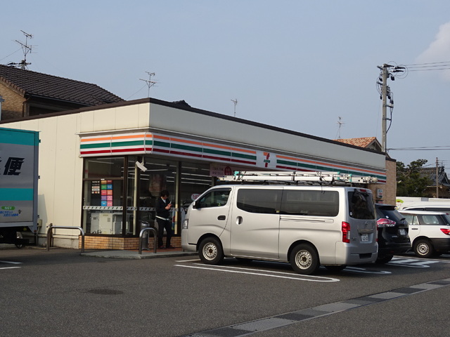 コンビニ　セブンイレブン新潟竹尾３丁目店（コンビニ）まで150m