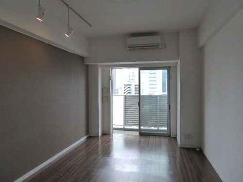 居室・リビング　洋室約8.8畳　※2021年5月31日撮影