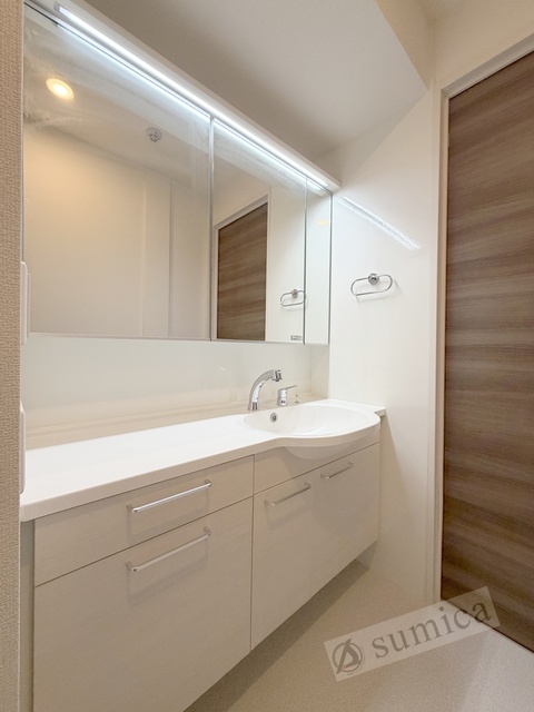 洗面設備　洗面脱衣所付き！独立洗面台が便利です♪♪