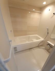 バス・シャワールーム　※同タイプの写真です