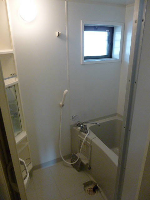 バス・シャワールーム　写真は203号室です（参考）