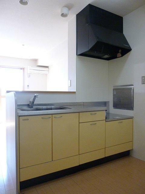 キッチン　写真は203号室です（参考）