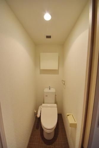 トイレ　（別タイプ参考写真）アップワード　荒川区東日暮里4