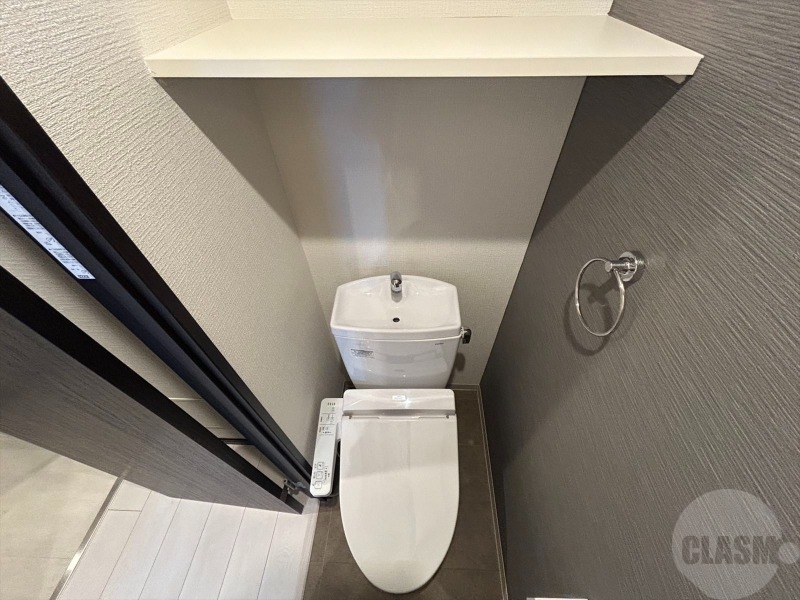 トイレ　温水洗浄便座トイレ