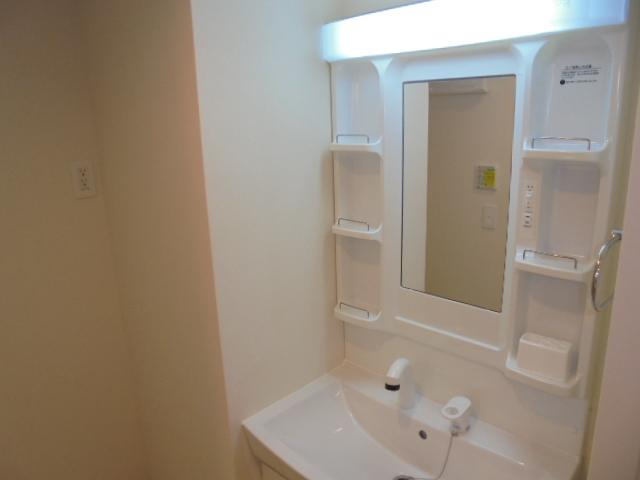 洗面設備　洗髪洗面化粧台