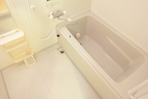 バス・シャワールーム　同物件別号室参考写真です。現状優先になります。