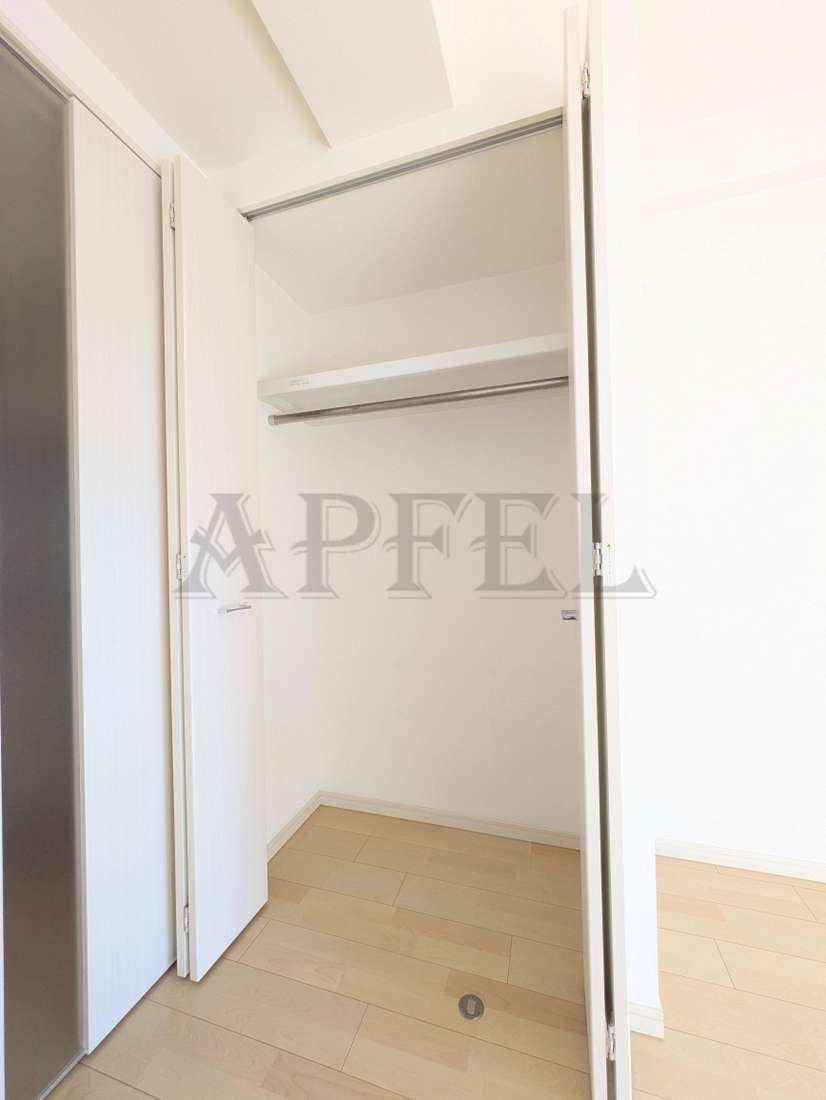 収納　アドバンス大阪城ラディア