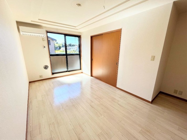 居室・リビング　使いやすい形の為、レイアウトを楽しめます♪