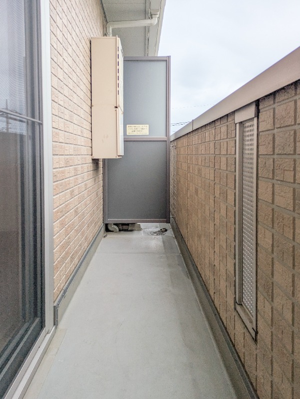 バルコニー　図面と現状に相違がある場合には現状を優先