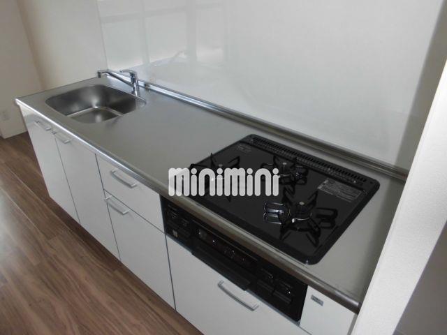 キッチン　３口コンロとグリル付き