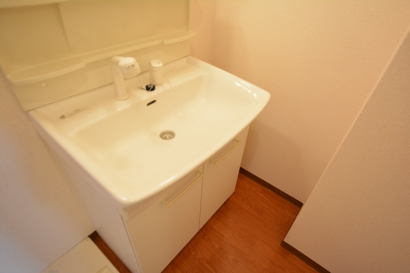 洗面設備　独立洗髪洗面化粧台付き♪