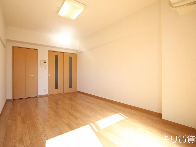 居室・リビング　別室写真の為、現状を優先いたします。