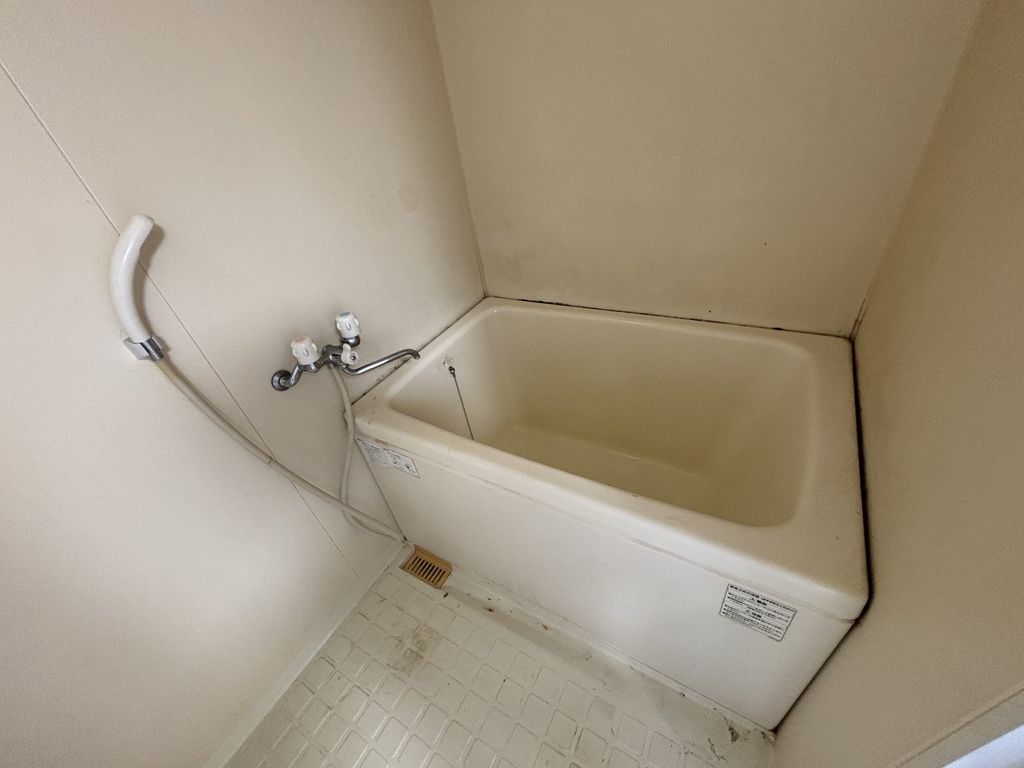 バス・シャワールーム　バス