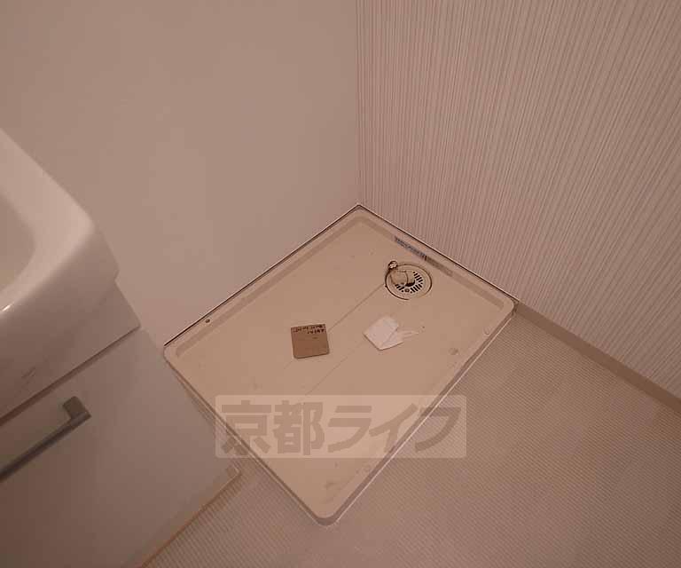 その他設備　室内に洗濯機置き場完備