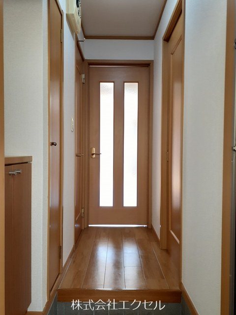 玄関　シューズボックス完備の玄関です。