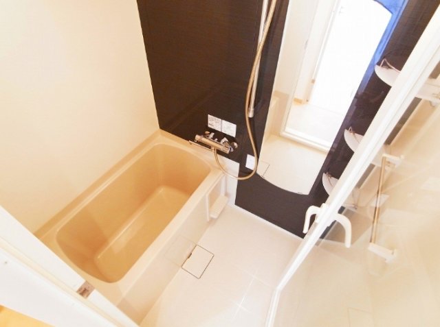 バス・シャワールーム　※別部屋参考写真