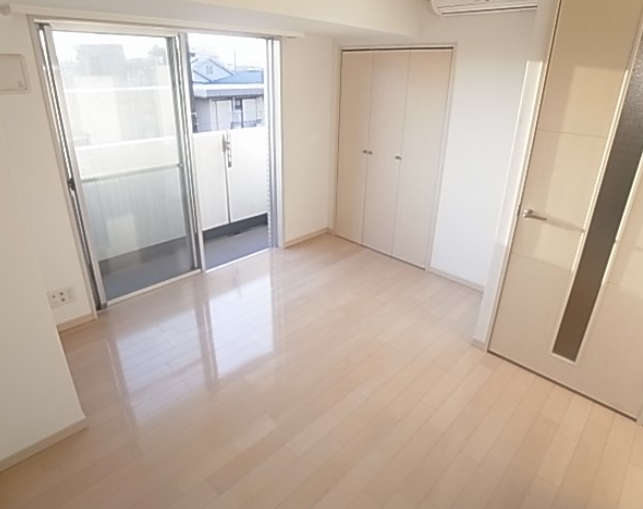 居室・リビング　※別部屋参考写真