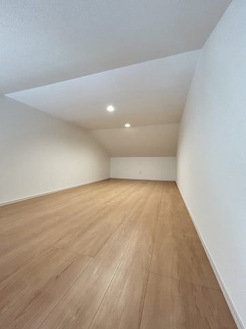 その他部屋・スペース　使い勝手のいい寝室です