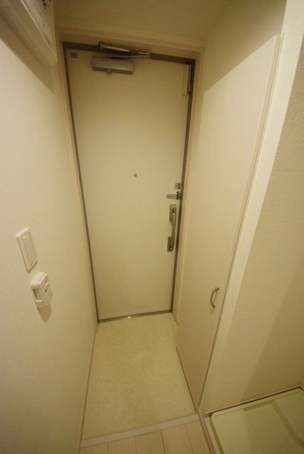 玄関　★敷金礼金ゼロの新築物件！★