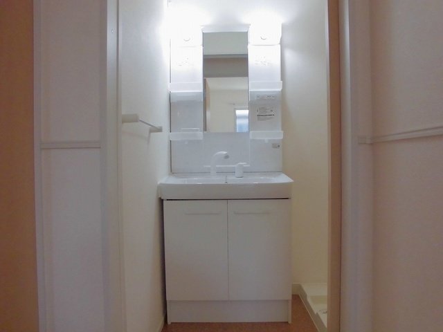 洗面設備　広い洗面スペース