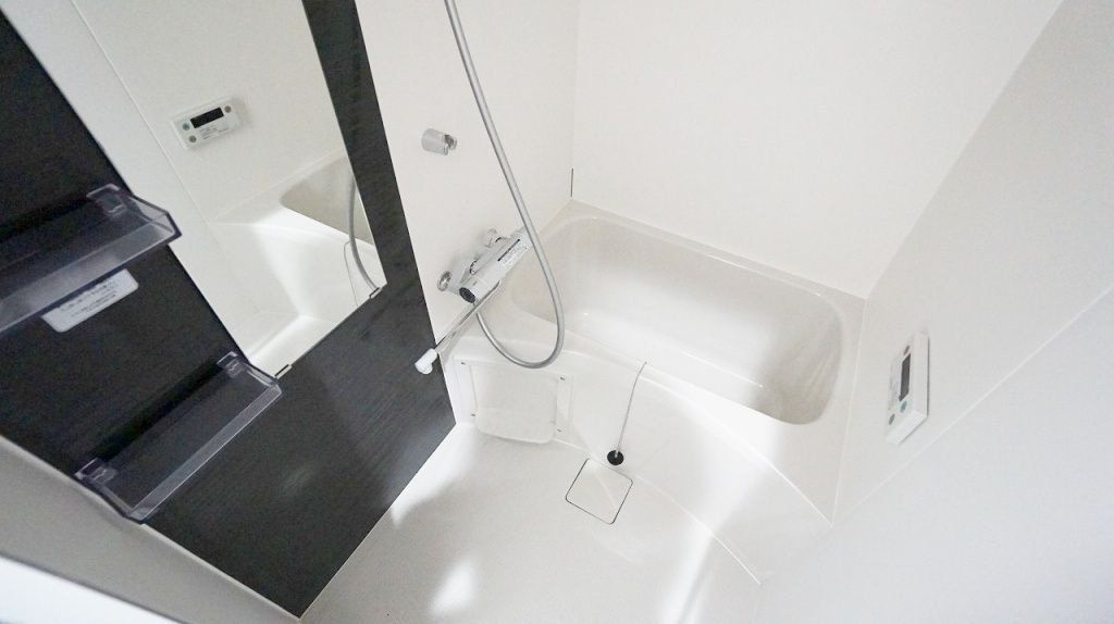 バス・シャワールーム　バス